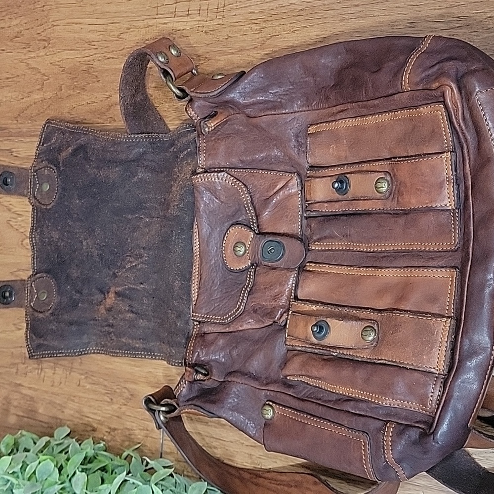 Campomaggi Italy Leather Crossbody Satchel - Picture 12 of 16